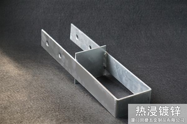 固定式立柱預(yù)埋件-木結(jié)構(gòu)別墅金屬配件